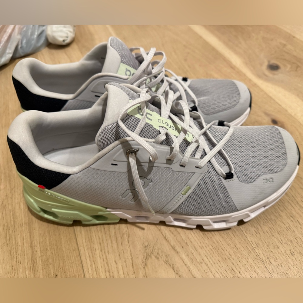 On Running Men's Gray and Green Sneakers